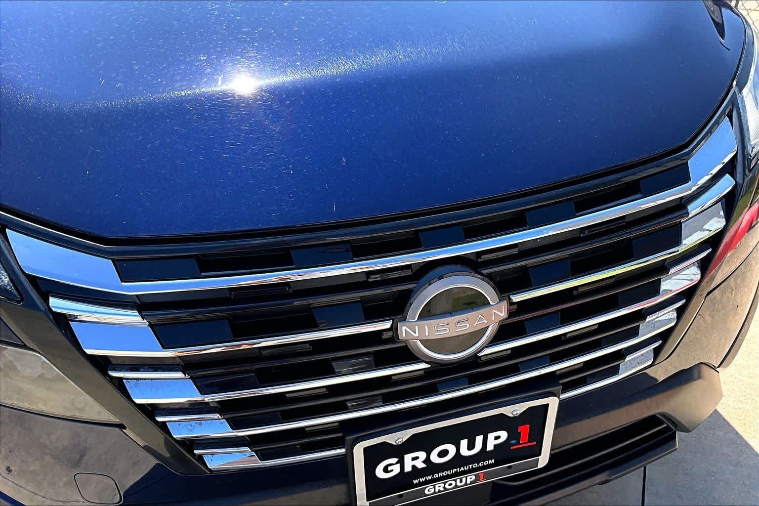Used 2025 Deep Ocean Blue Pearl Nissan SV image 28