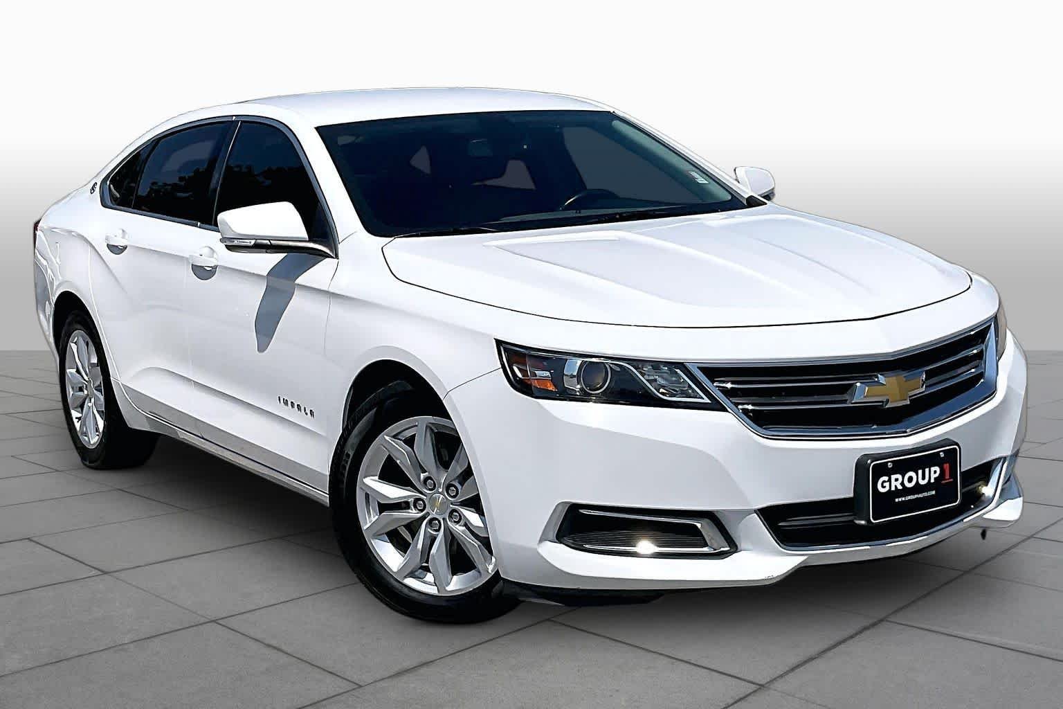 Used 2016 Summit White Chevrolet LT image 3
