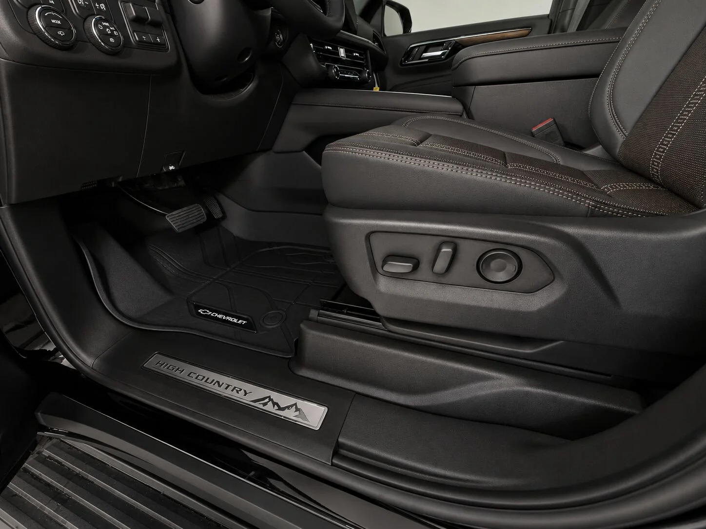 New 2026 Black Chevrolet High Country image 26
