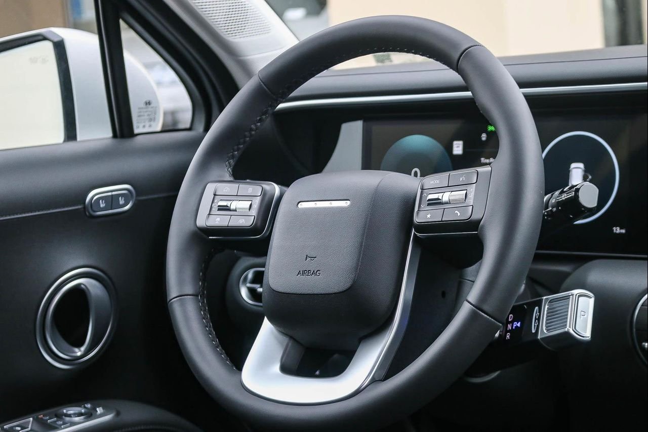 New 2026 Silver Hyundai SEL Premium image 42