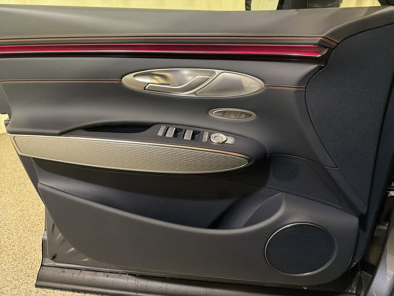 New 2026 Ceres Blue Genesis 2.5T SPORT PRESTIGE image 18