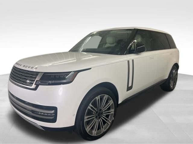 2026 Land Rover Range Rover 4.4 SE LWB 7's photo