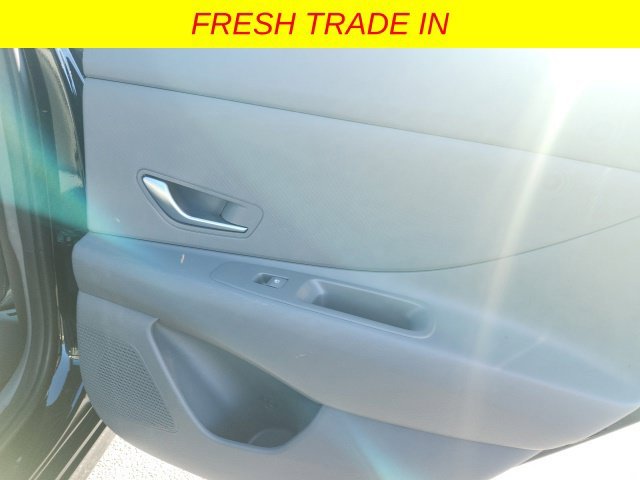 Used 2023 Black Hyundai SEL image 18