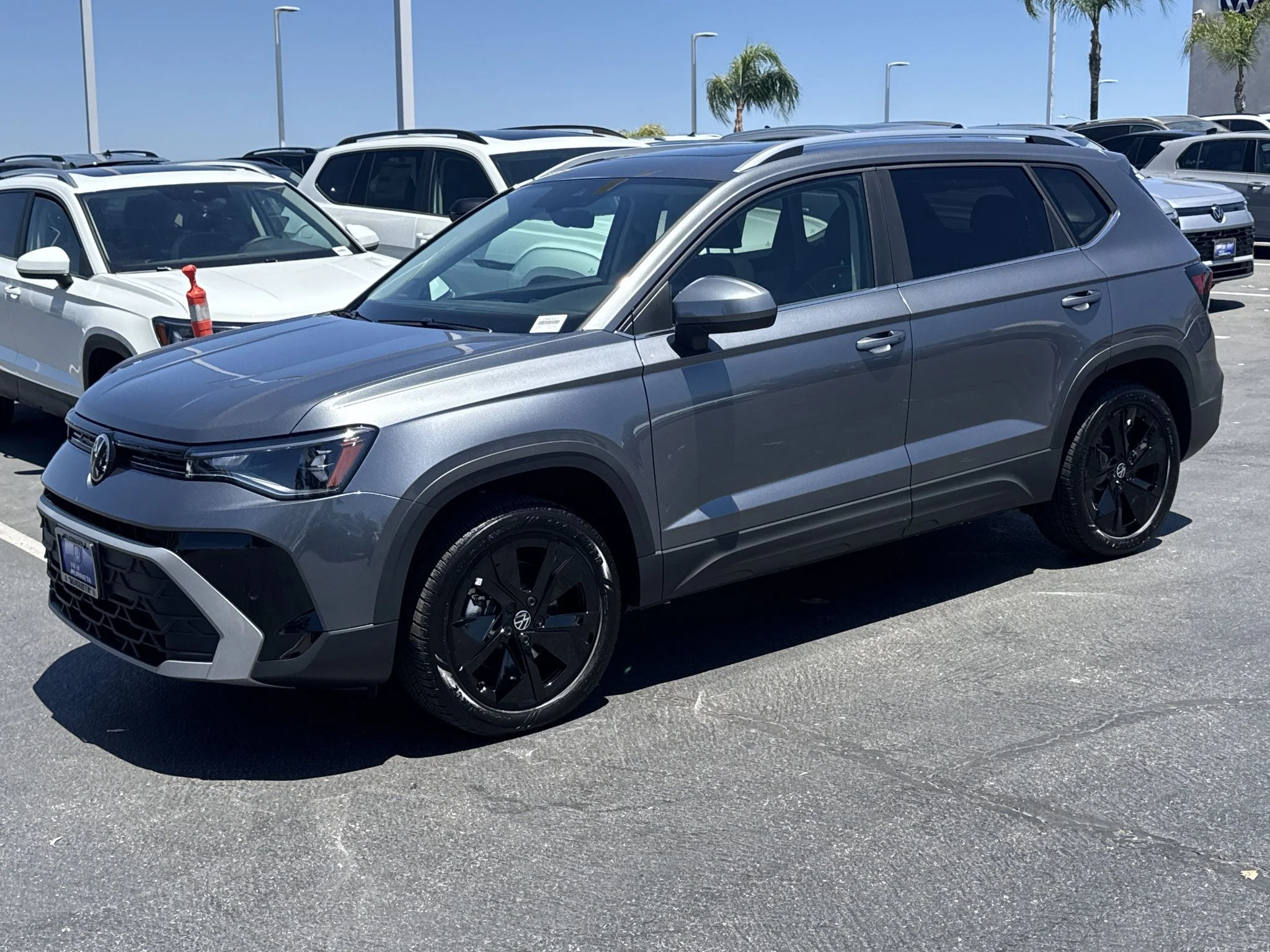 New 2026 Platinum Gray Metallic Volkswagen SE image 4
