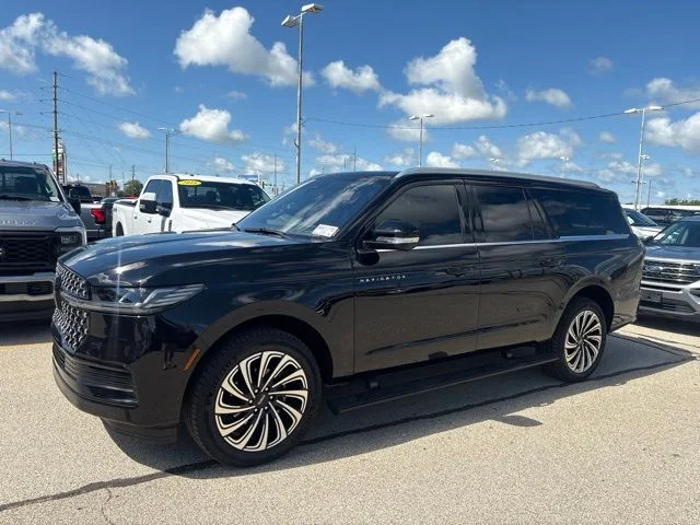 2025 Lincoln Navigator