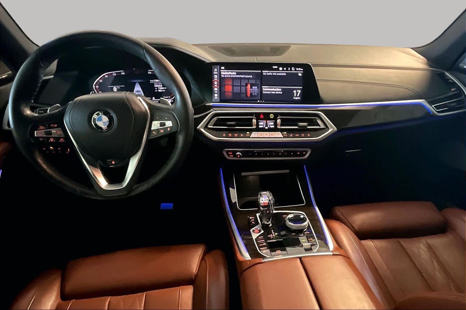 Used 2021 Mineral White Metallic BMW sDrive40i image 14