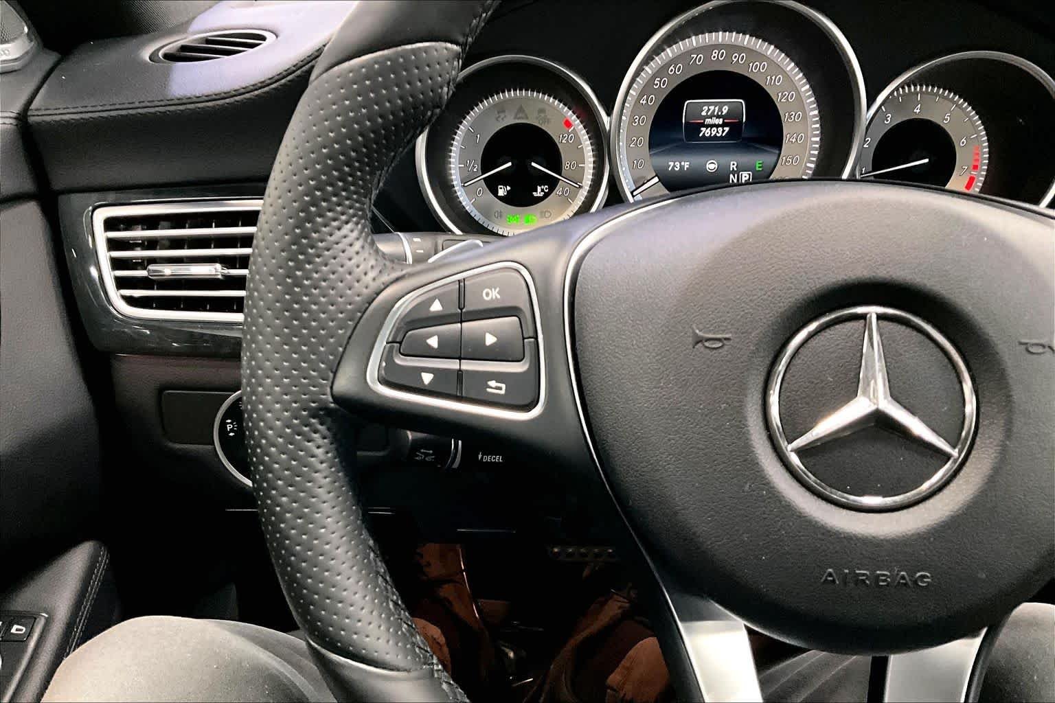Used 2017 designo Diamond White Metallic Mercedes-Benz CLS 550 image 24