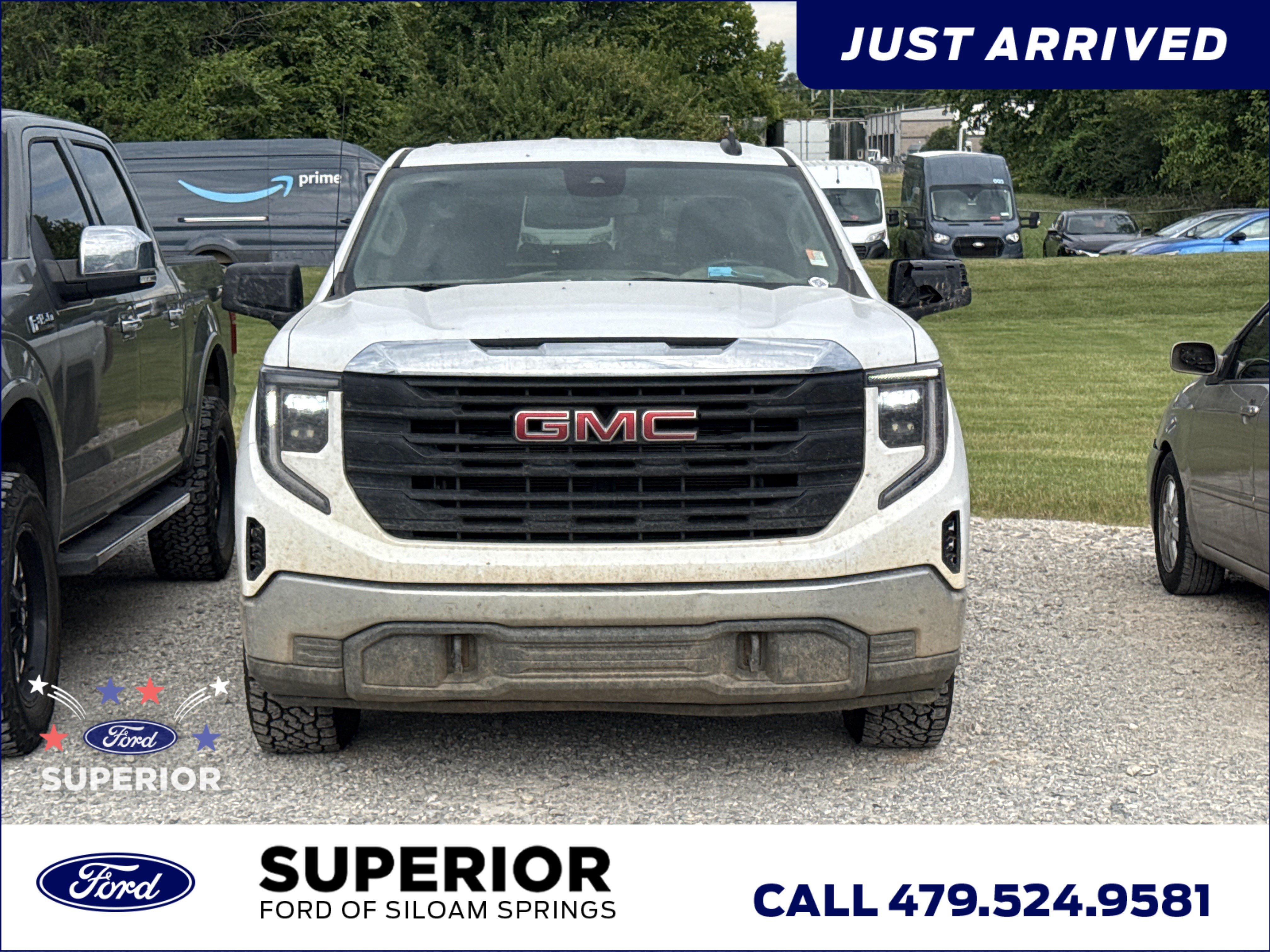 Used 2025 Summit White GMC Pro image 1