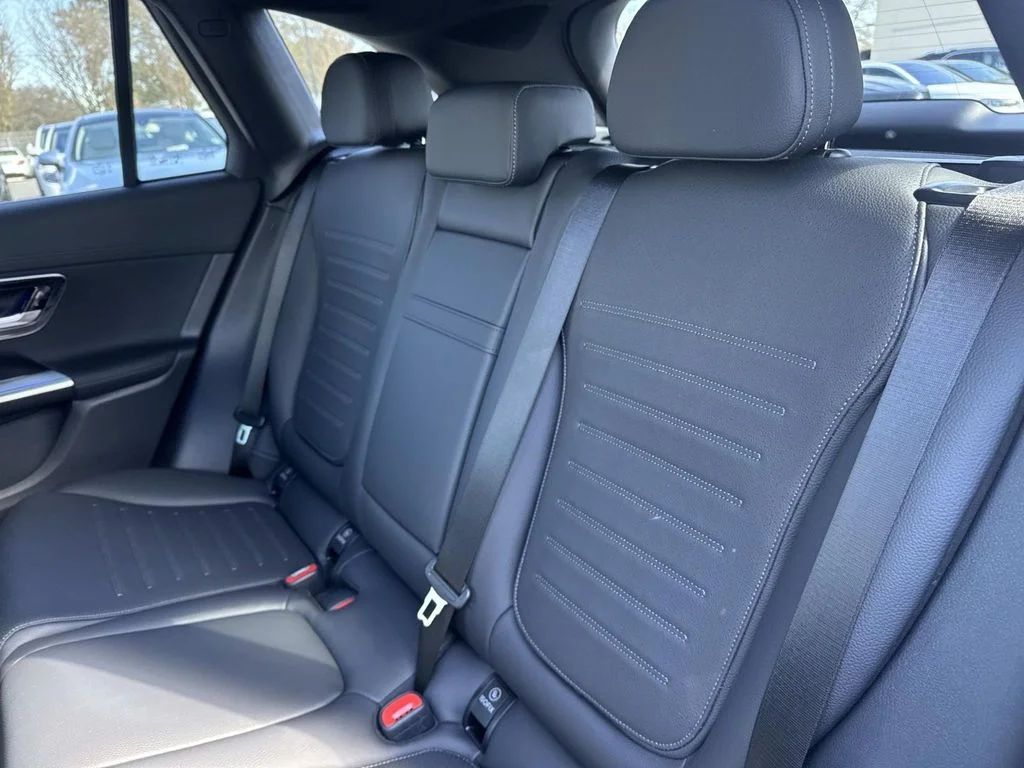 Certified Used 2026 Black Mercedes-Benz GLC 300 image 6