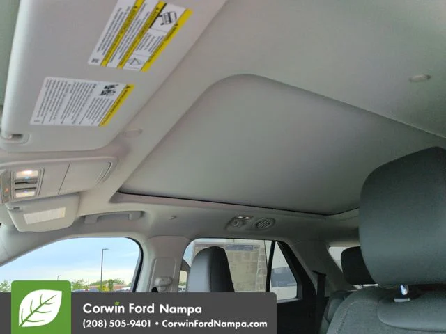 New 2026 Space White Metallic Ford Active image 23