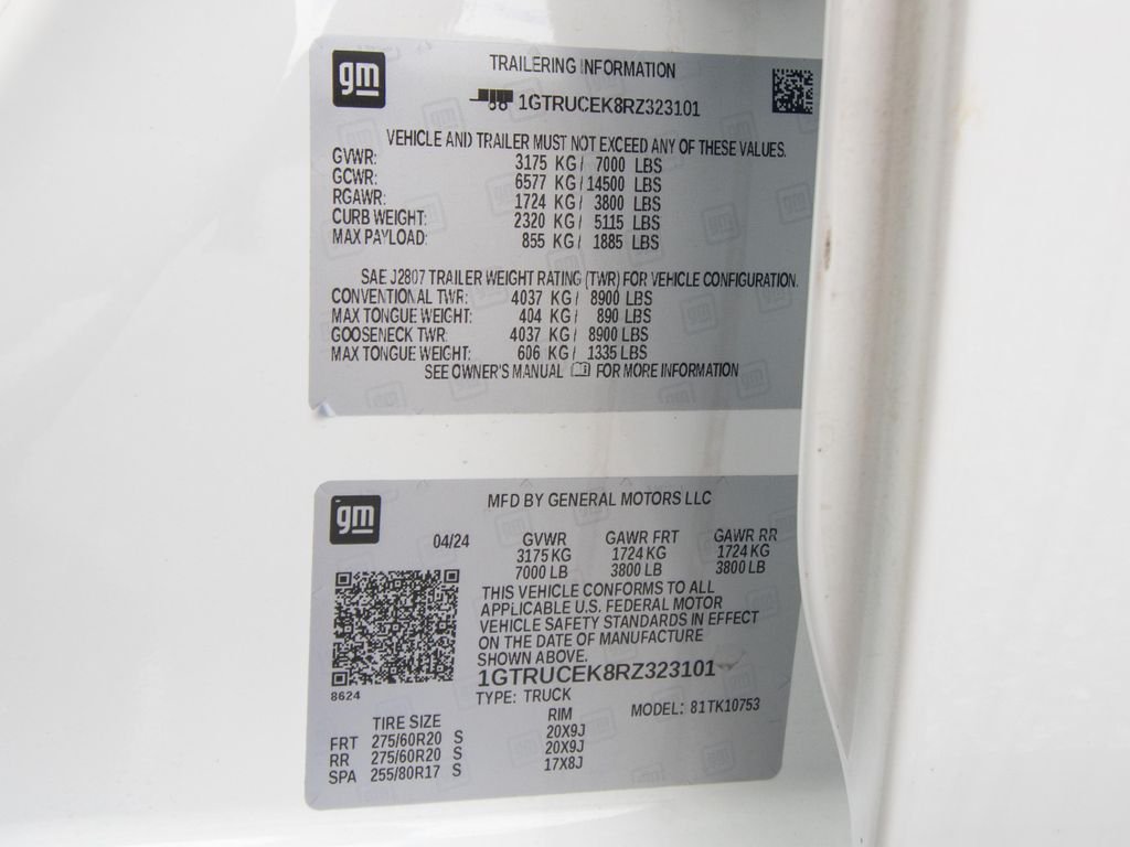 Used 2024 White GMC Elevation image 31