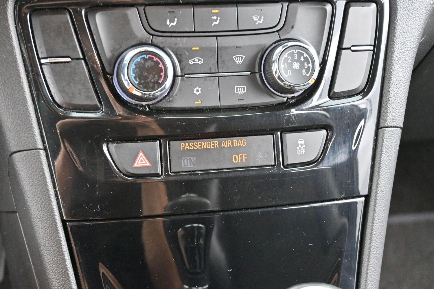 Used 2021 Summit White Buick Preferred image 22