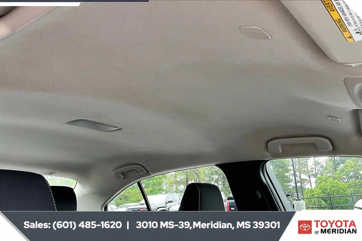 Used 2023 Ice Cap Toyota LE image 16