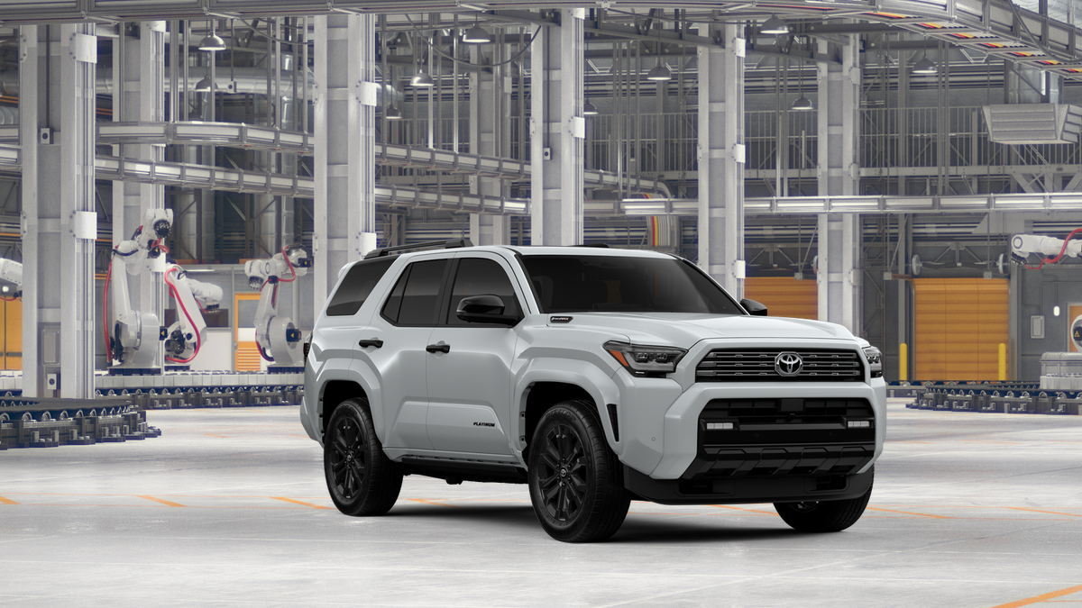 New 2026 Wind Chill Pearl Toyota Platinum image 15