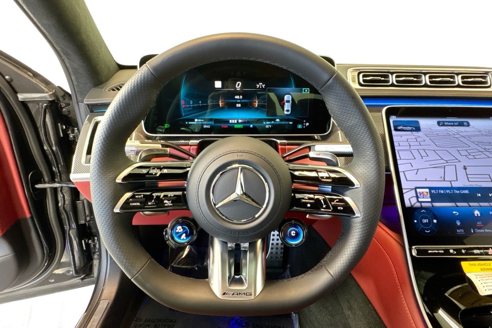 2025 Mercedes-Benz S-Class S 63 - Photo 11