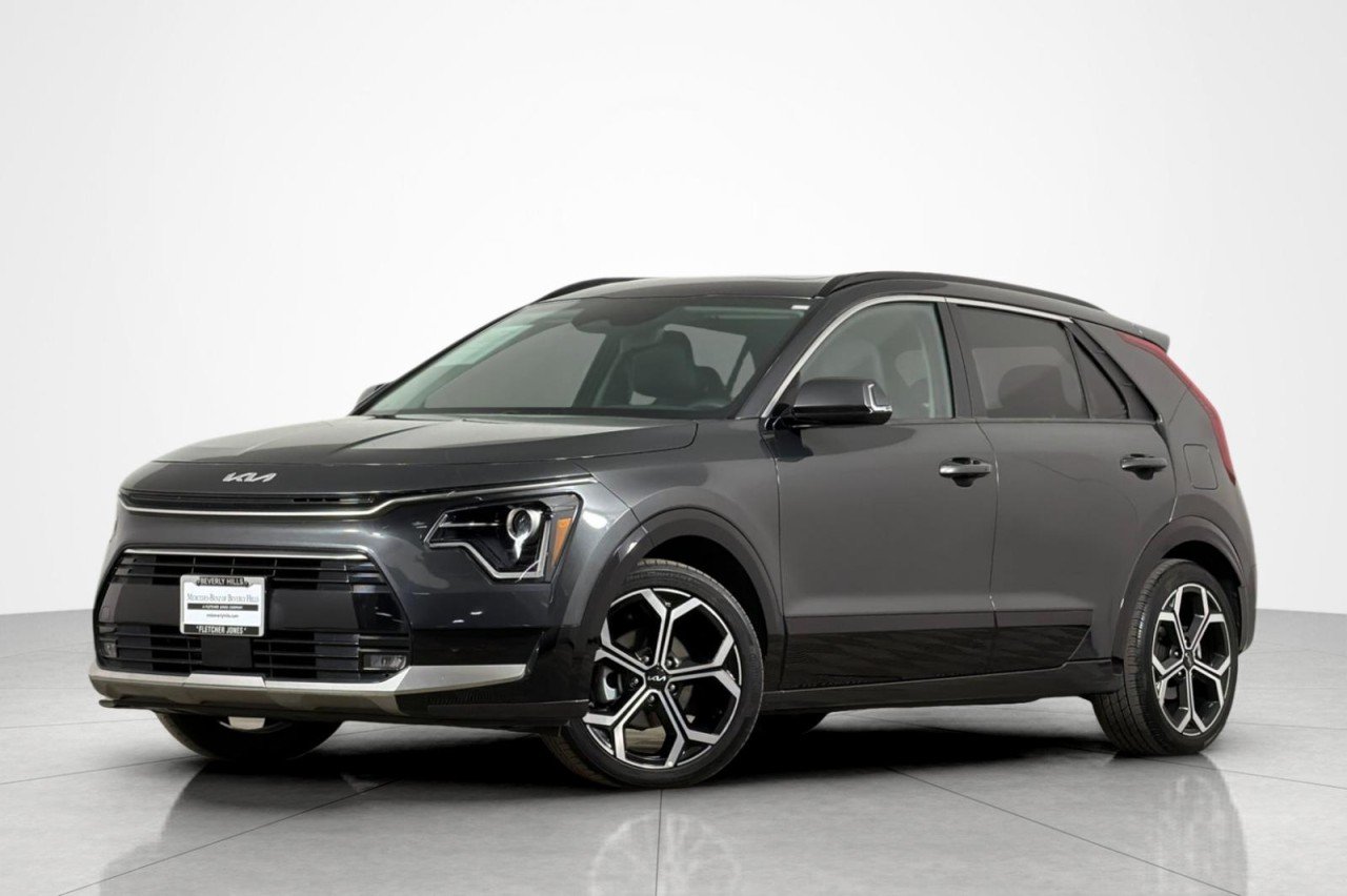 Used 2023  Kia EX Touring image 1