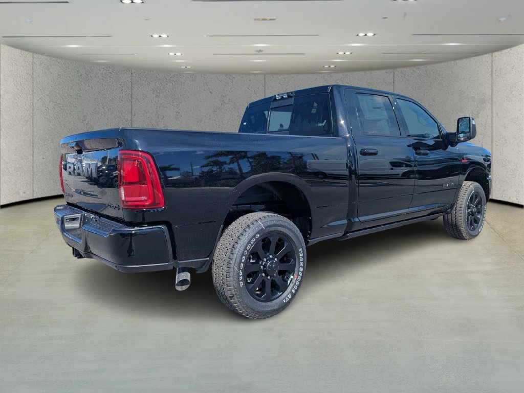 New 2026 Diamond Black Crystal Pearl-Coat Exterior Paint RAM Laramie image 4