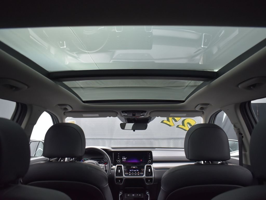 2022 KIA SORENTO - Image 26