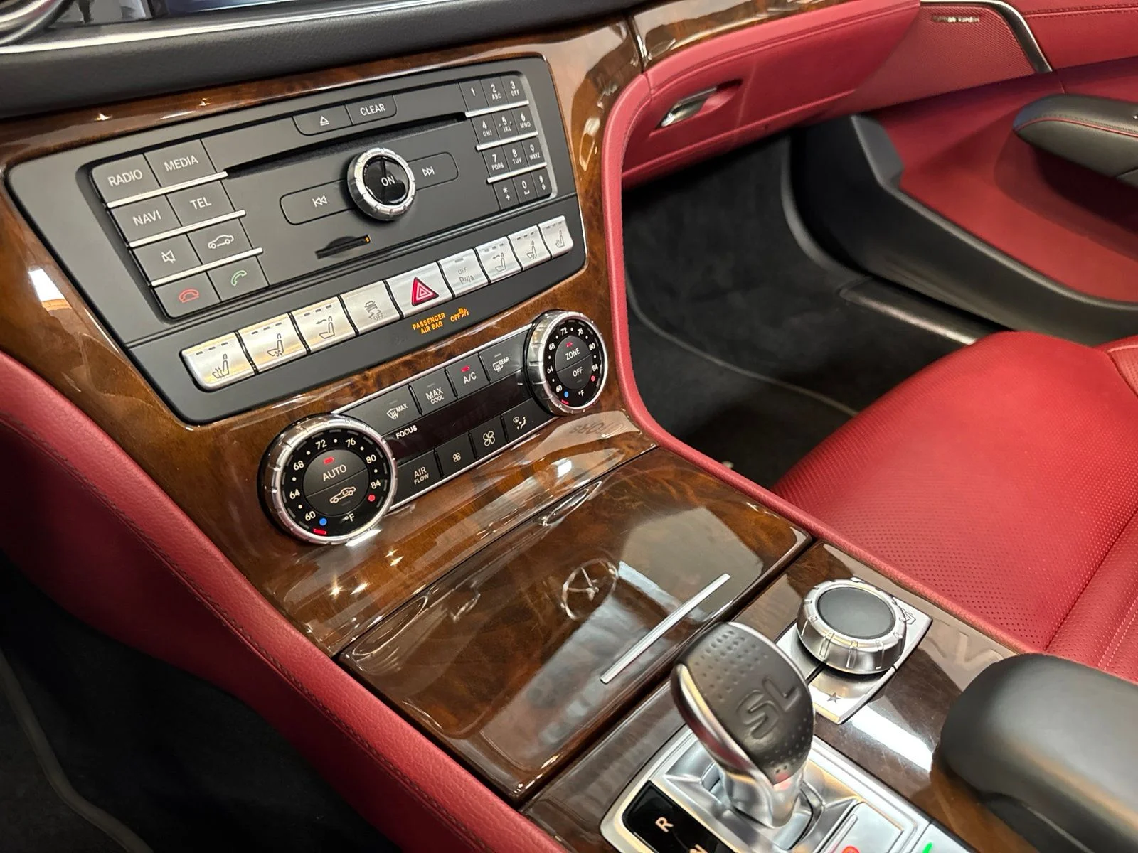 Used 2019 Silver Mercedes-Benz SL 550 image 17