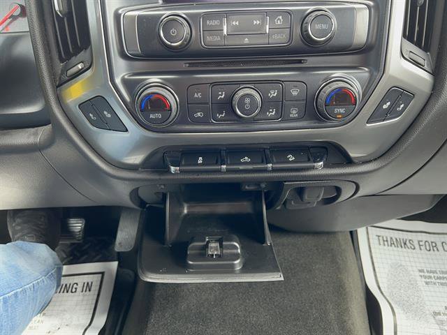 Used 2017 SUMMIT WHITE Chevrolet LT image 12