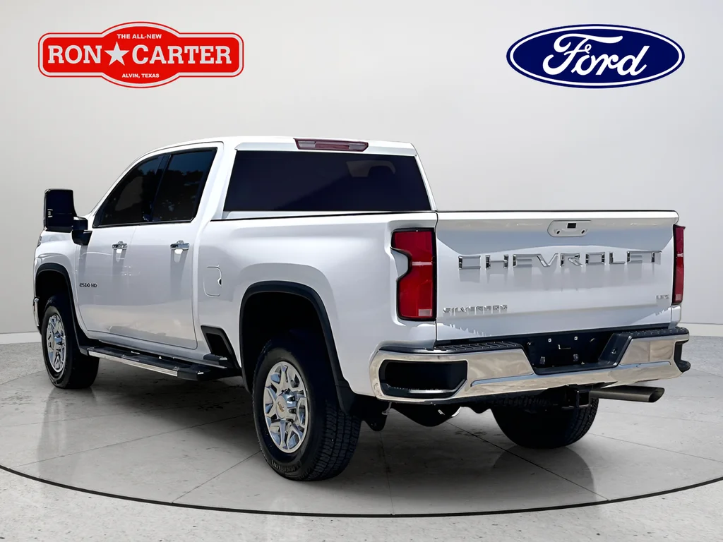 Used 2026 White Chevrolet LTZ image 4