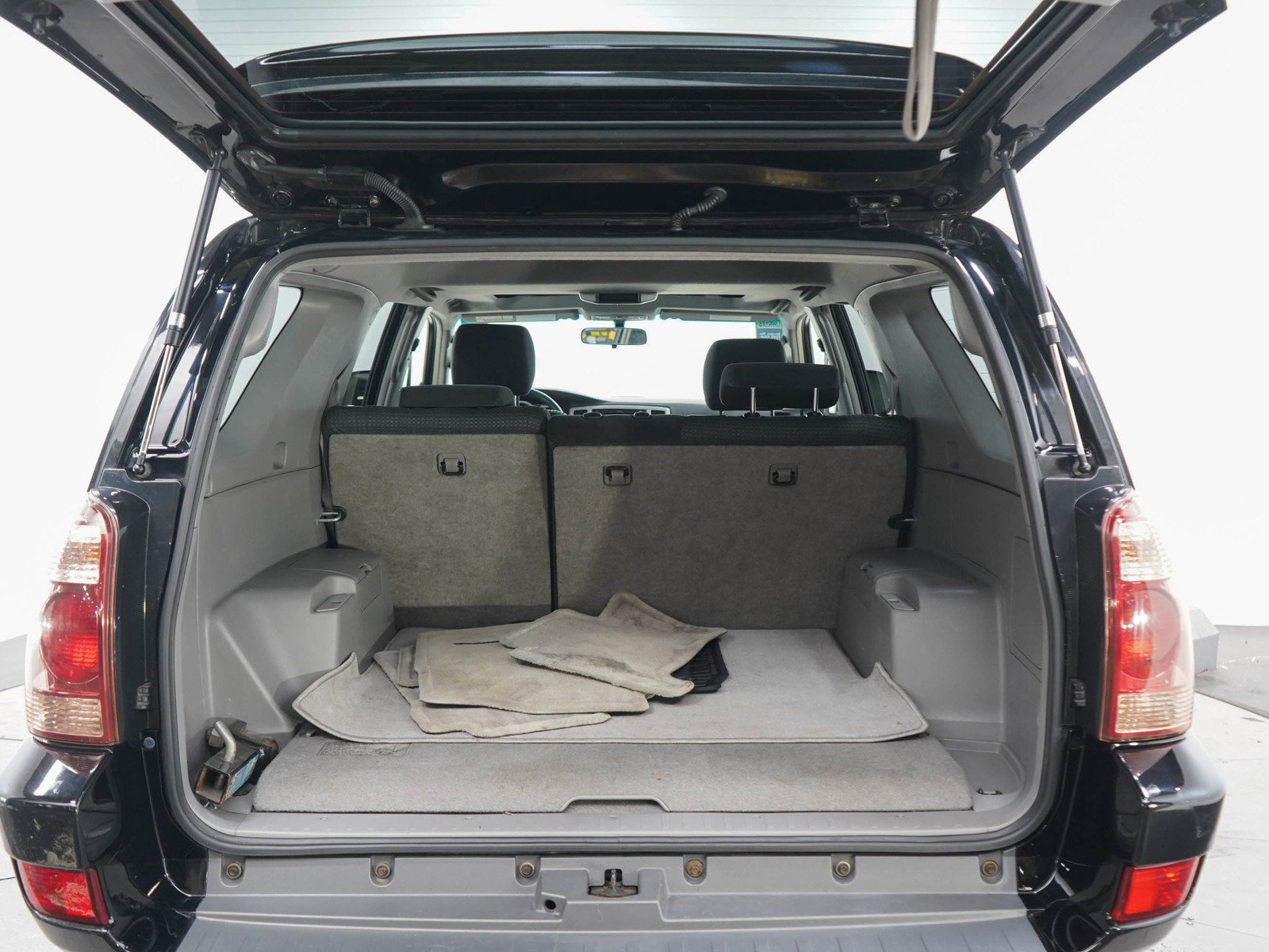 Used 2005 Black Toyota SR5 Sport image 16