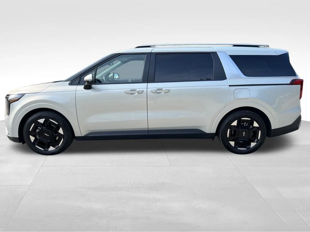 Used 2026 White Kia EX image 11