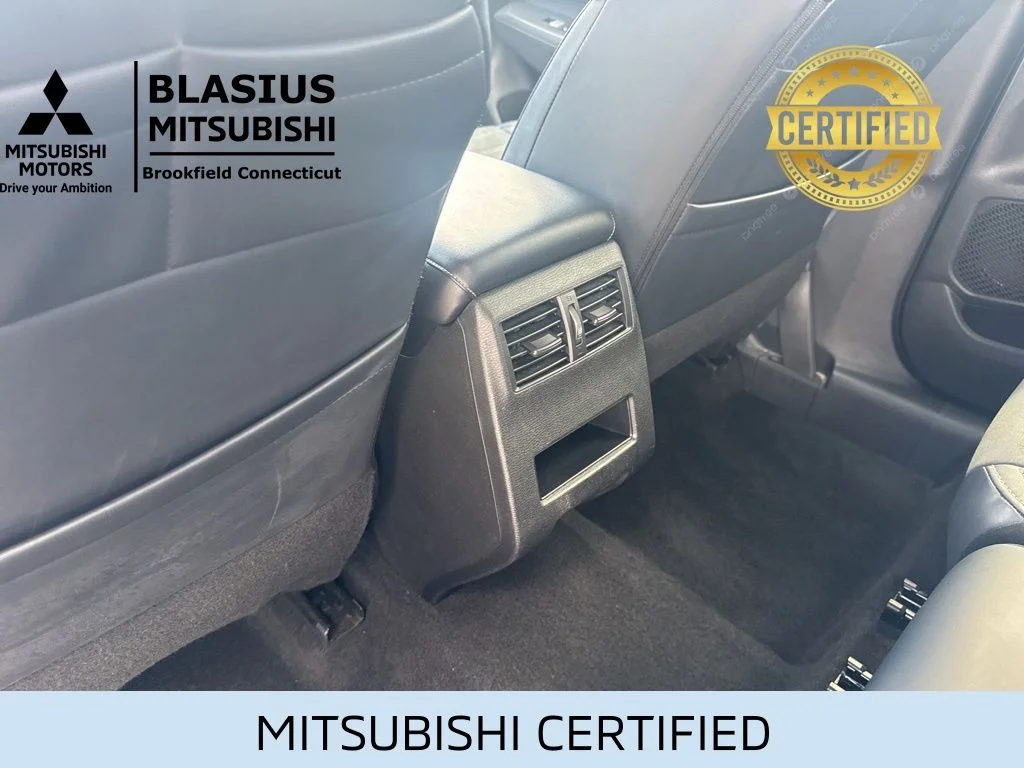 Certified Used 2024 Silver Mitsubishi SE image 32