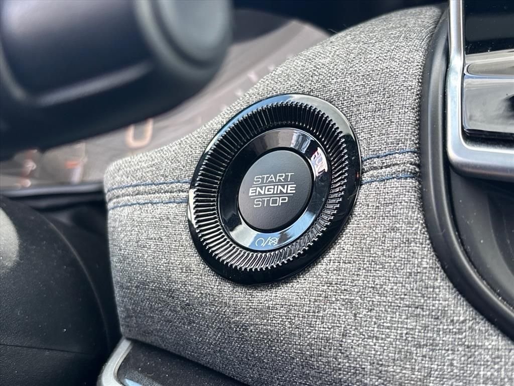 2025 Jeep Compass Latitude - Photo 18