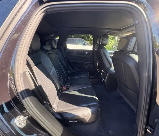 Used 2019 Black Porsche Base image 46