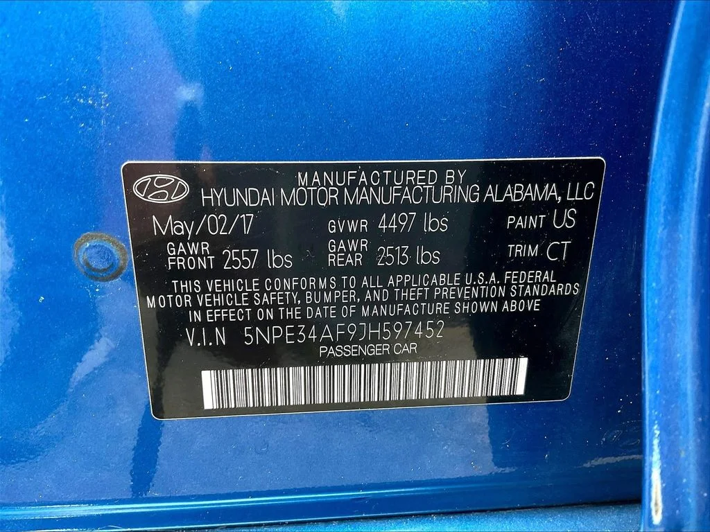Used 2018 Electric Blue Hyundai Sport image 33