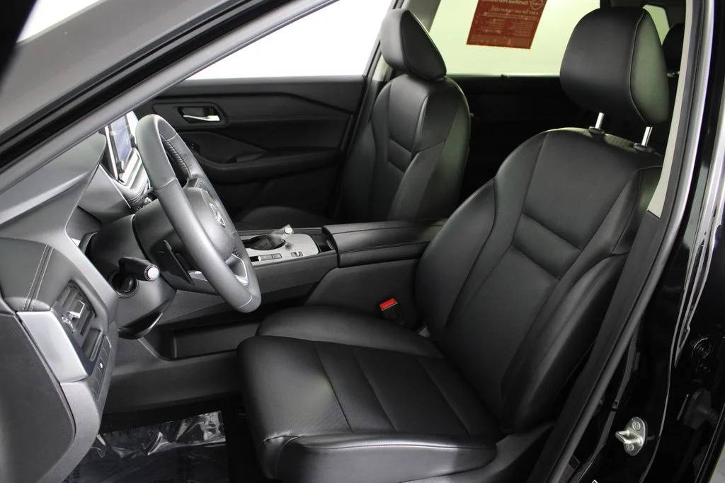 2024 Nissan Rogue SV - Photo 21