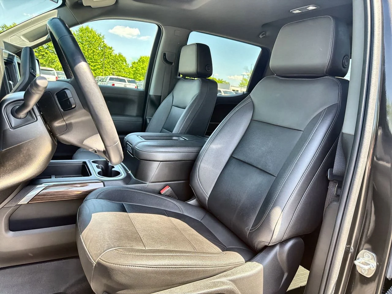 Used 2021 Oxford Brown Metallic Chevrolet LT Trail Boss image 16