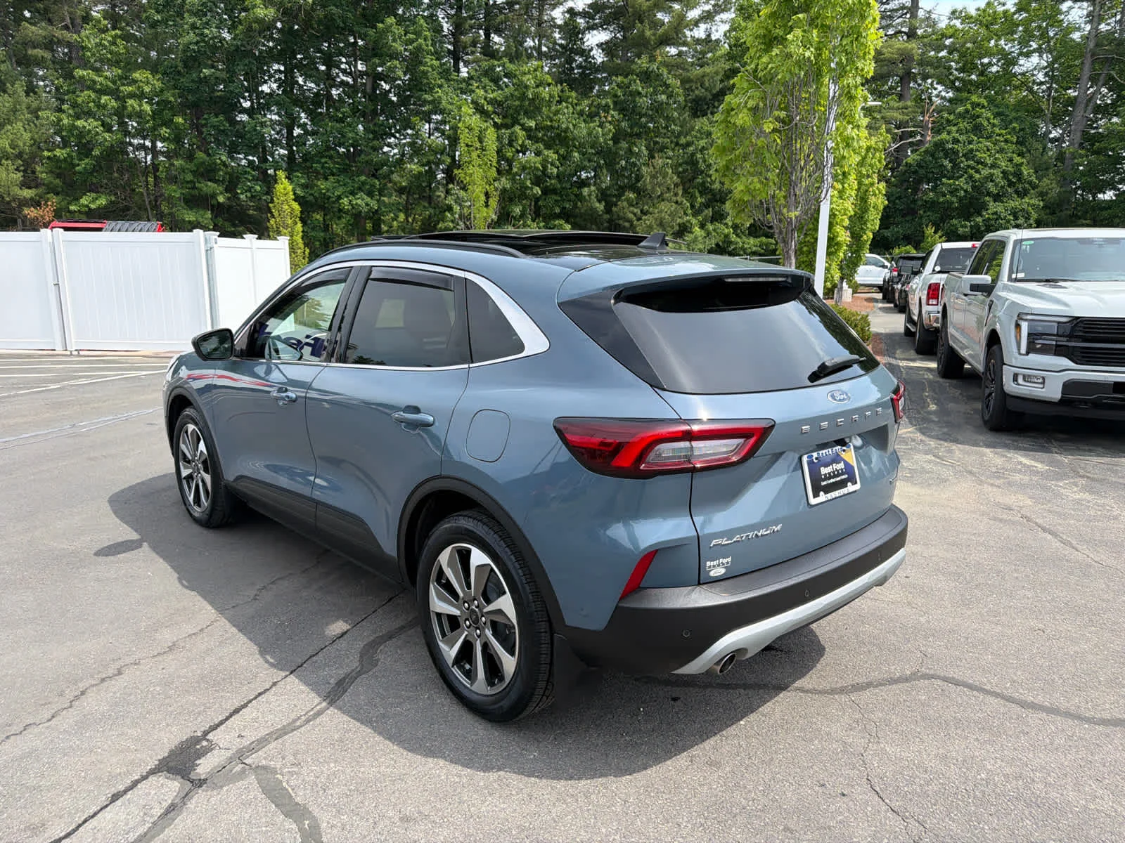 Used 2023 Vapor Blue Metallic Ford Platinum image 7