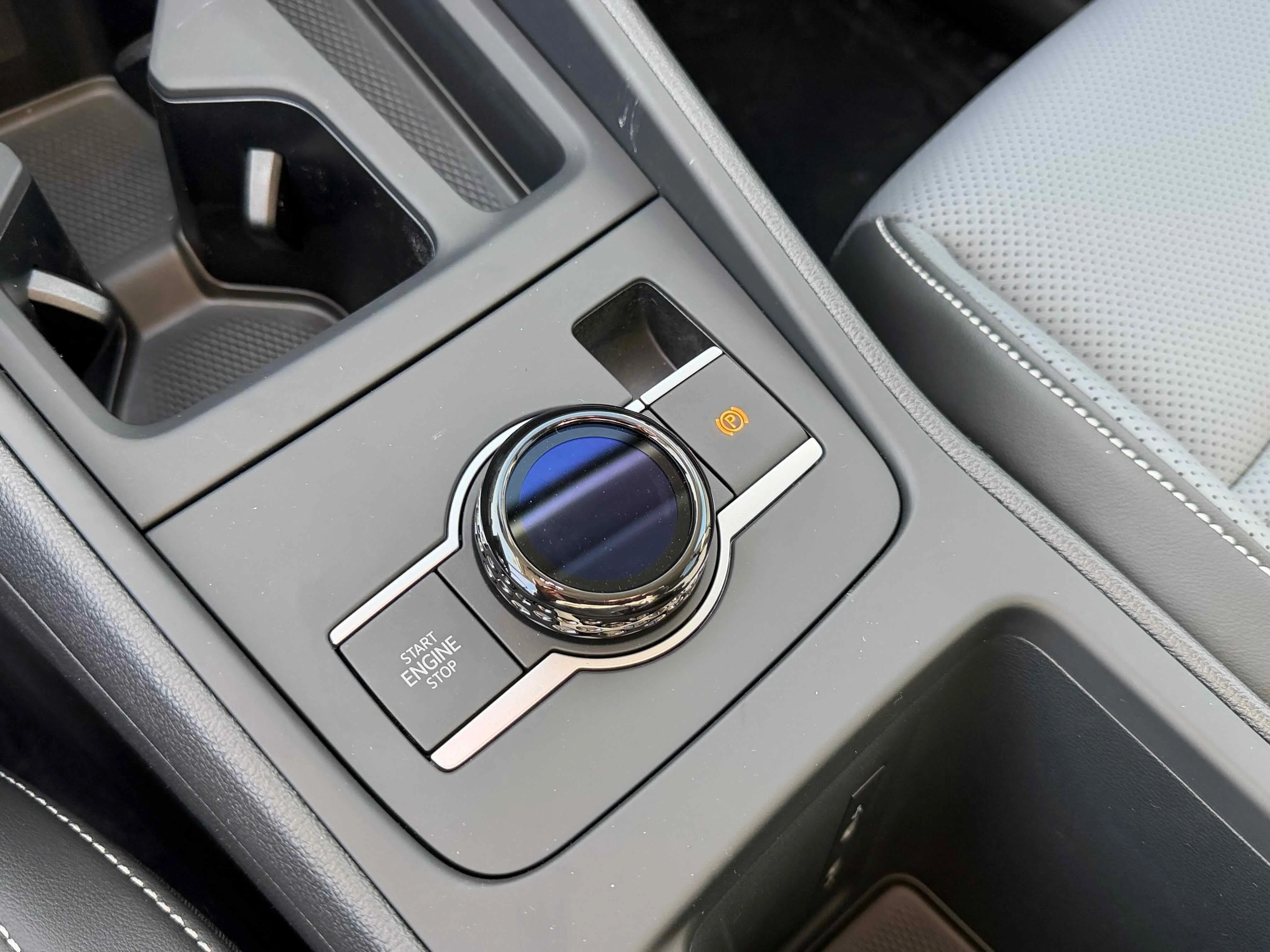New 2026 Platinum Gray Volkswagen SE image 23