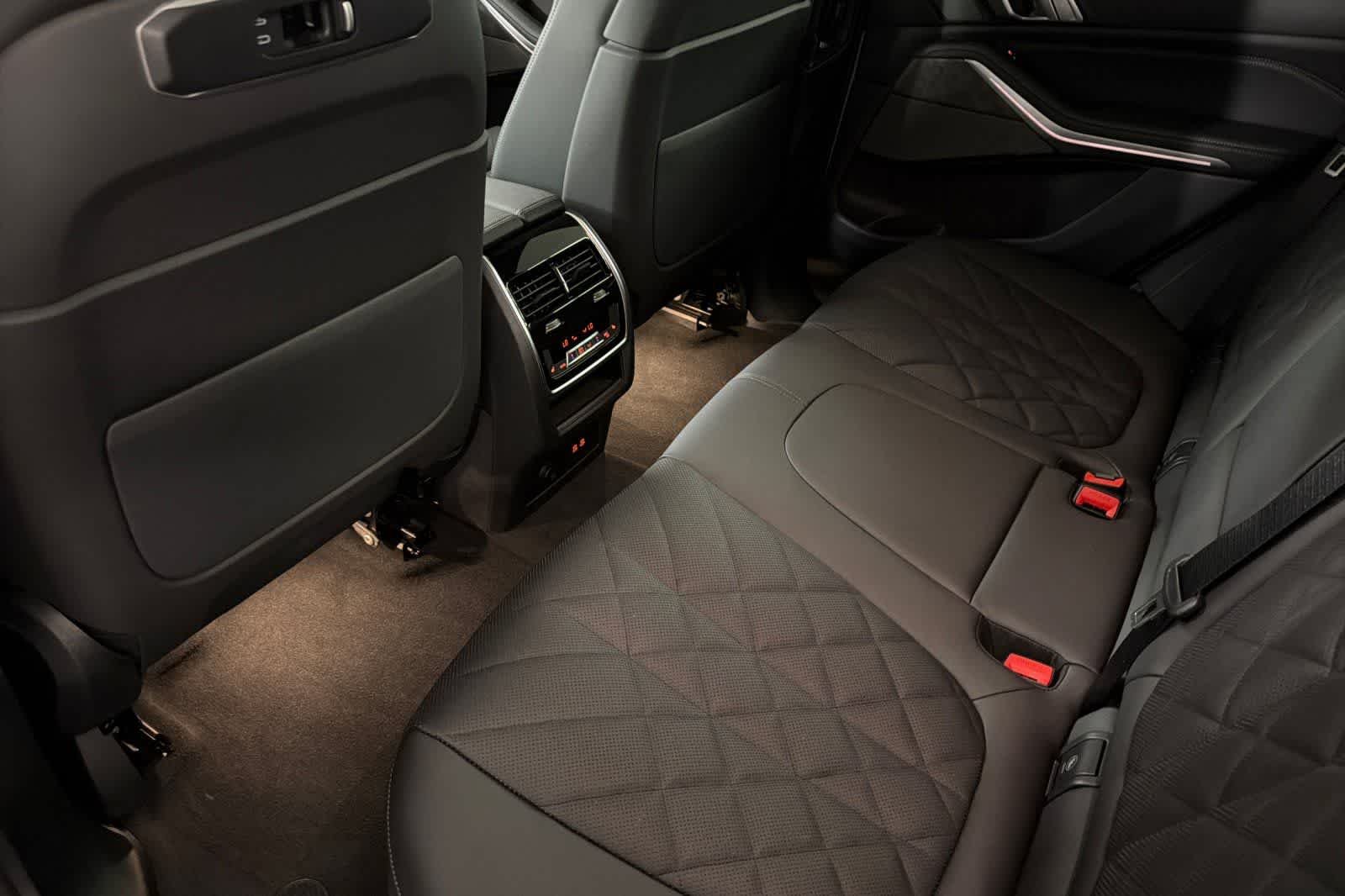 New 2026 Brooklyn Grey Metallic BMW xDrive40i image 4
