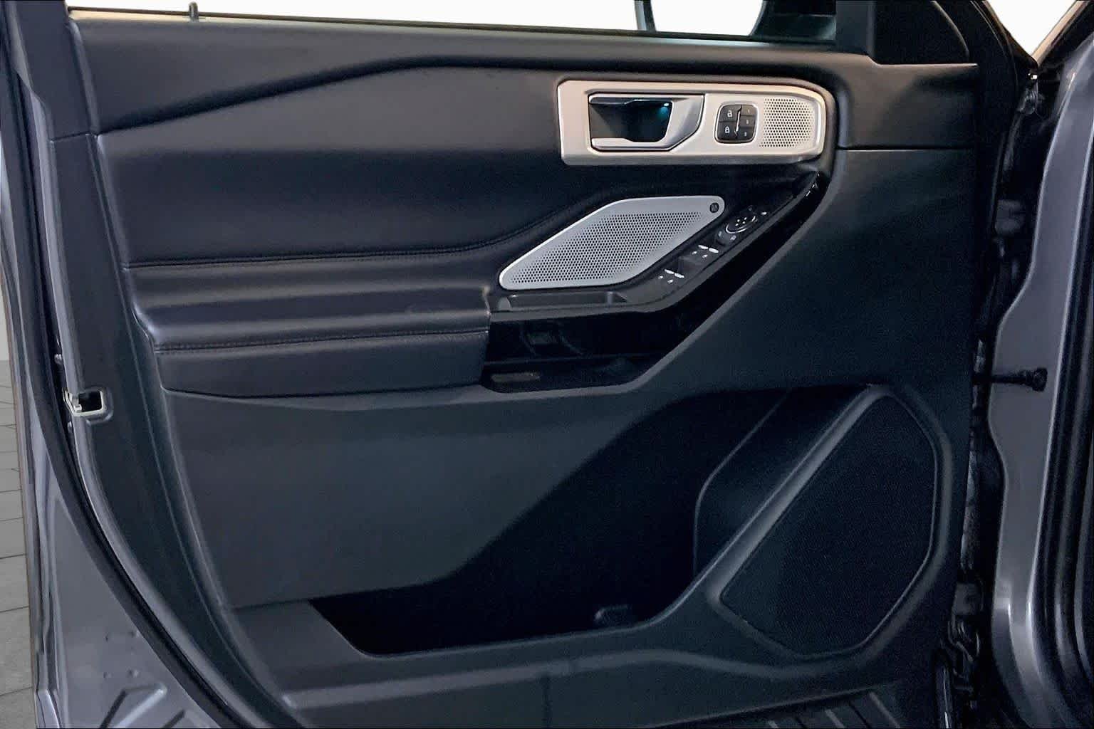 Used 2022 Carbonized Gray Ford Platinum image 20