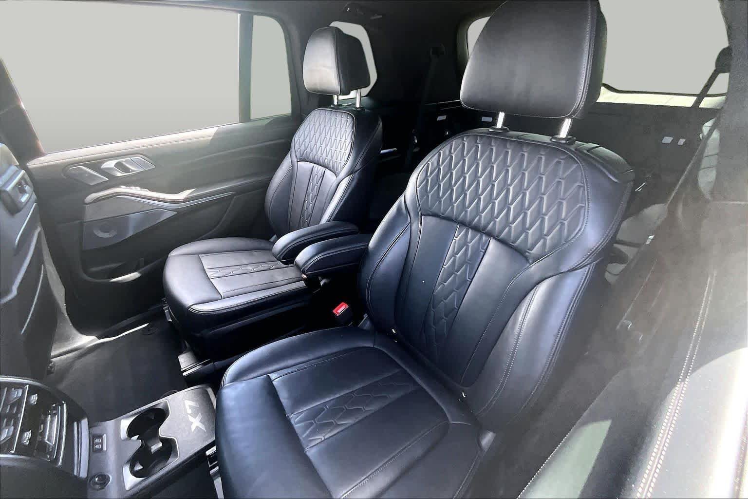 Used 2019 Arctic Gray Metallic BMW xDrive50i image 19
