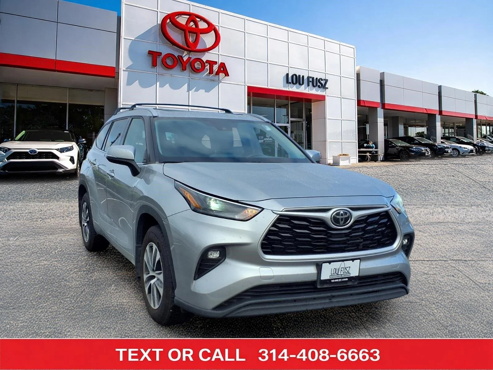 Used 2022 Celestial Silver Metallic Toyota XLE image 1