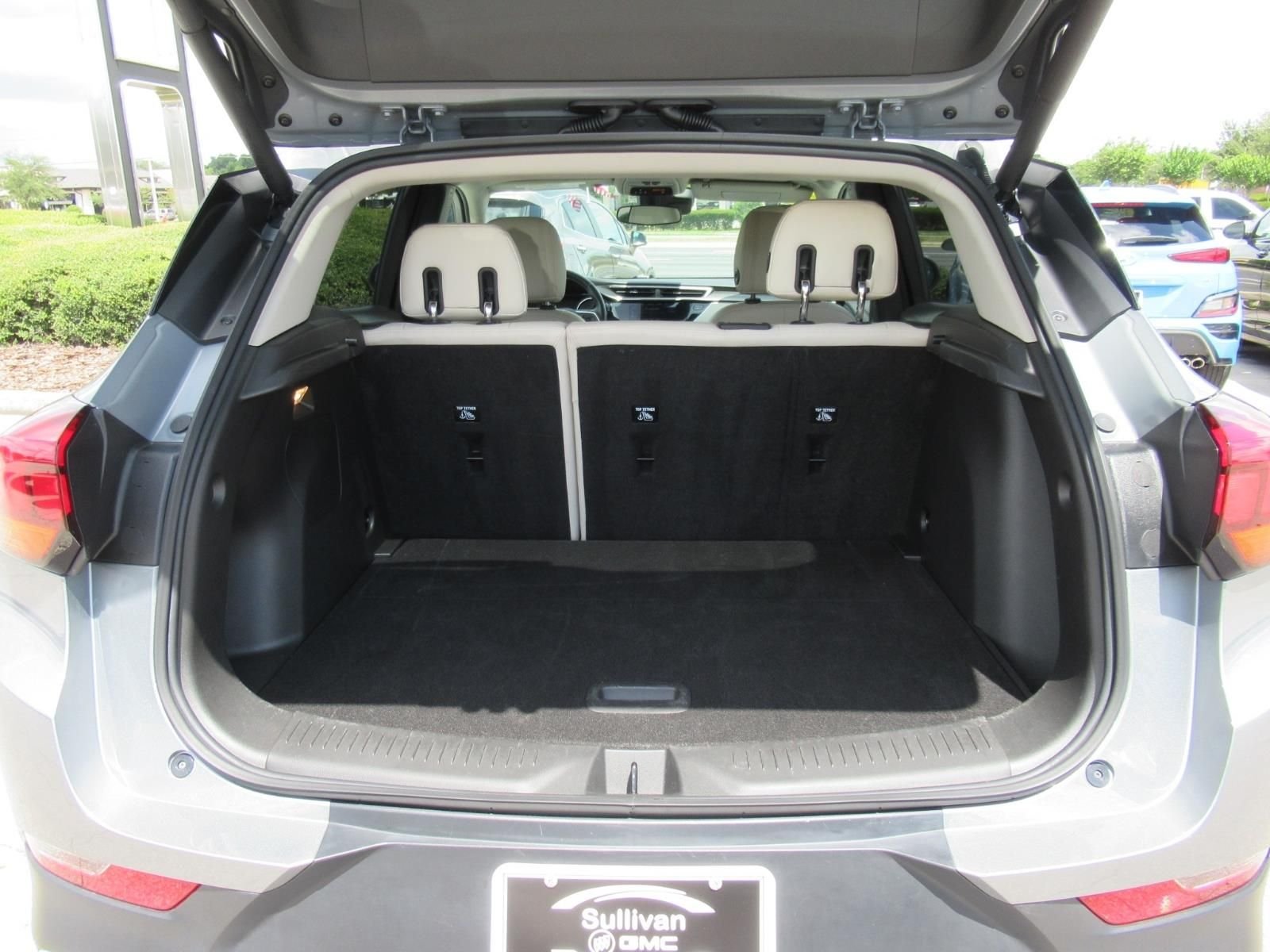 Used 2023 Gray Buick Select image 37