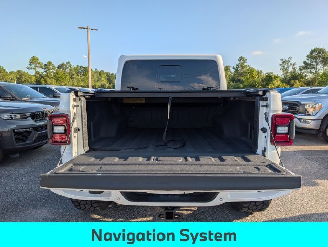 Used 2021 White Jeep High Altitude image 31