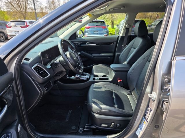 Used 2024 Steel Gray Kia SX image 16