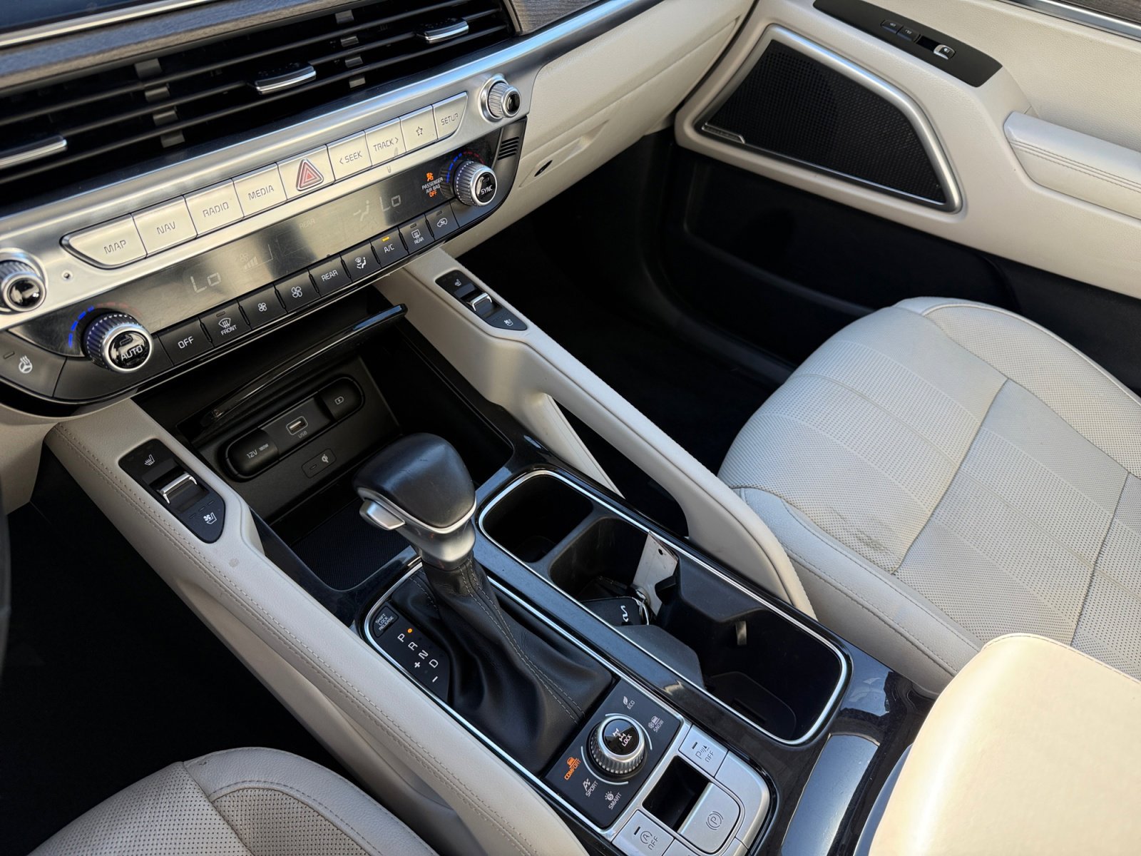 Used 2022 Sangria Kia EX image 13