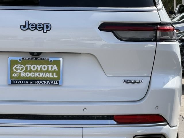 Used 2022 White Jeep Summit image 6