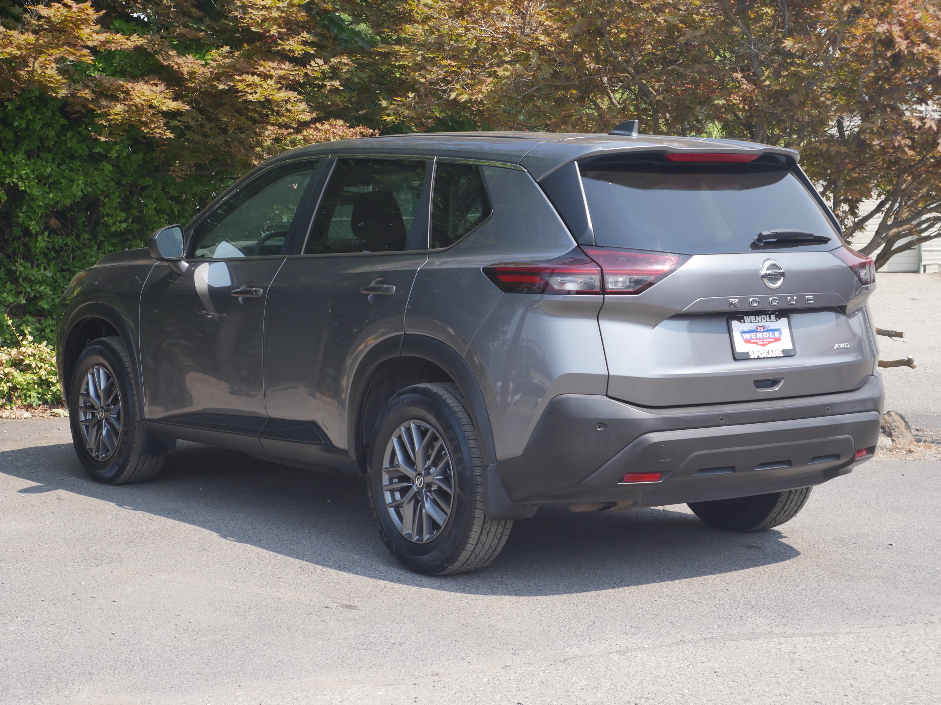 Certified Used 2021 Super Black Nissan S image 15