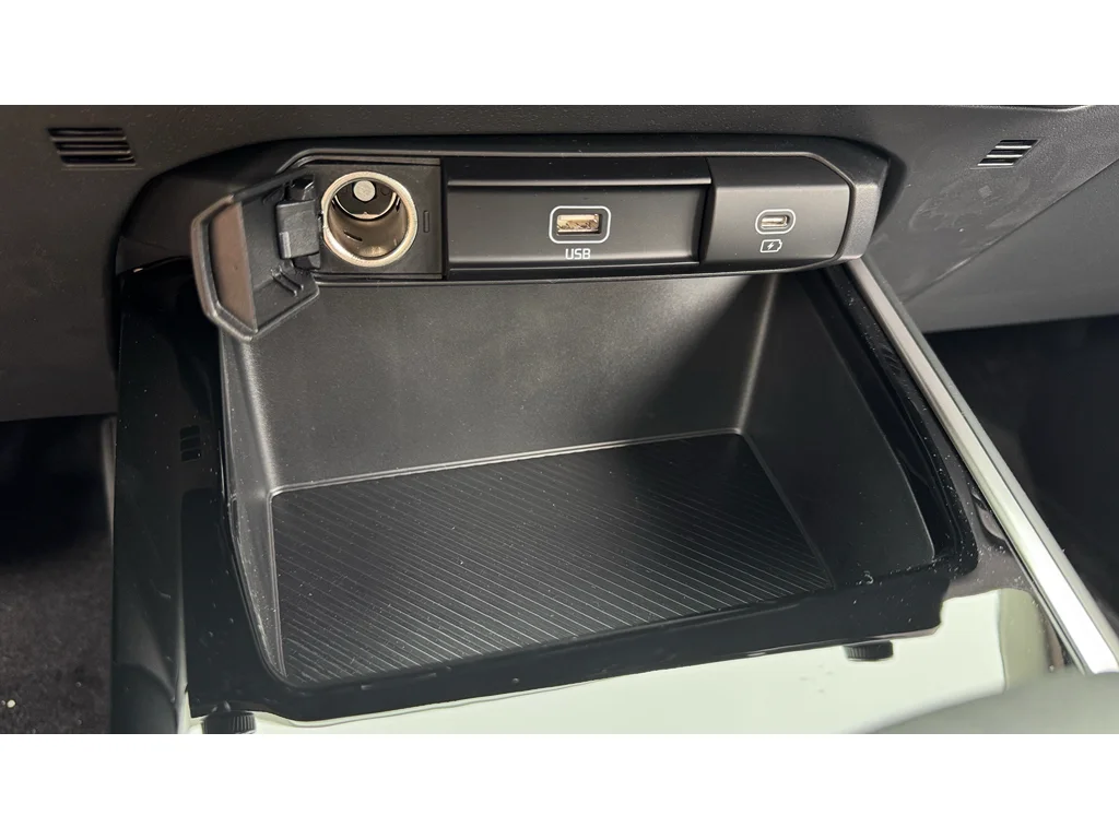 New 2026 Blk Kia LX image 22