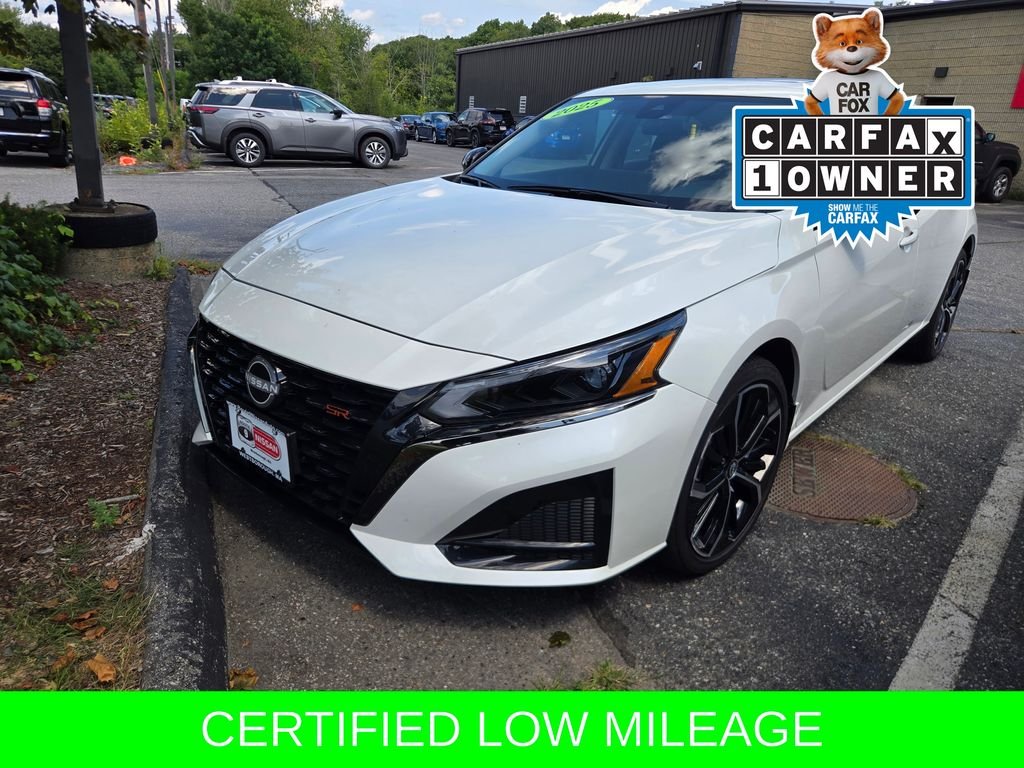 Used 2025 White Nissan 2.5 SR image 2