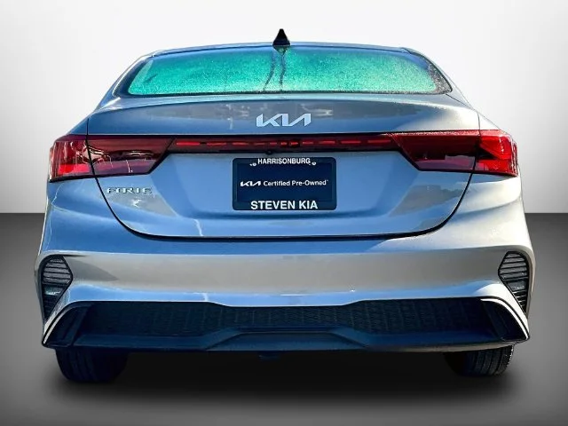 Used 2023 Gray Kia LXS image 5