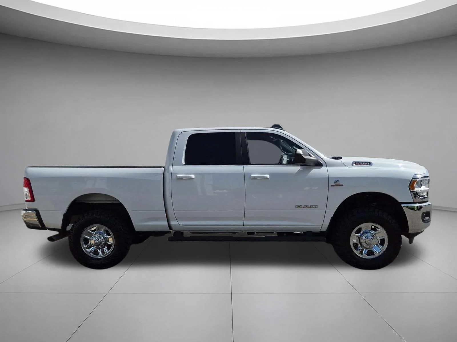 Used 2022 Bright White Clearcoat Ram Big Horn image 6