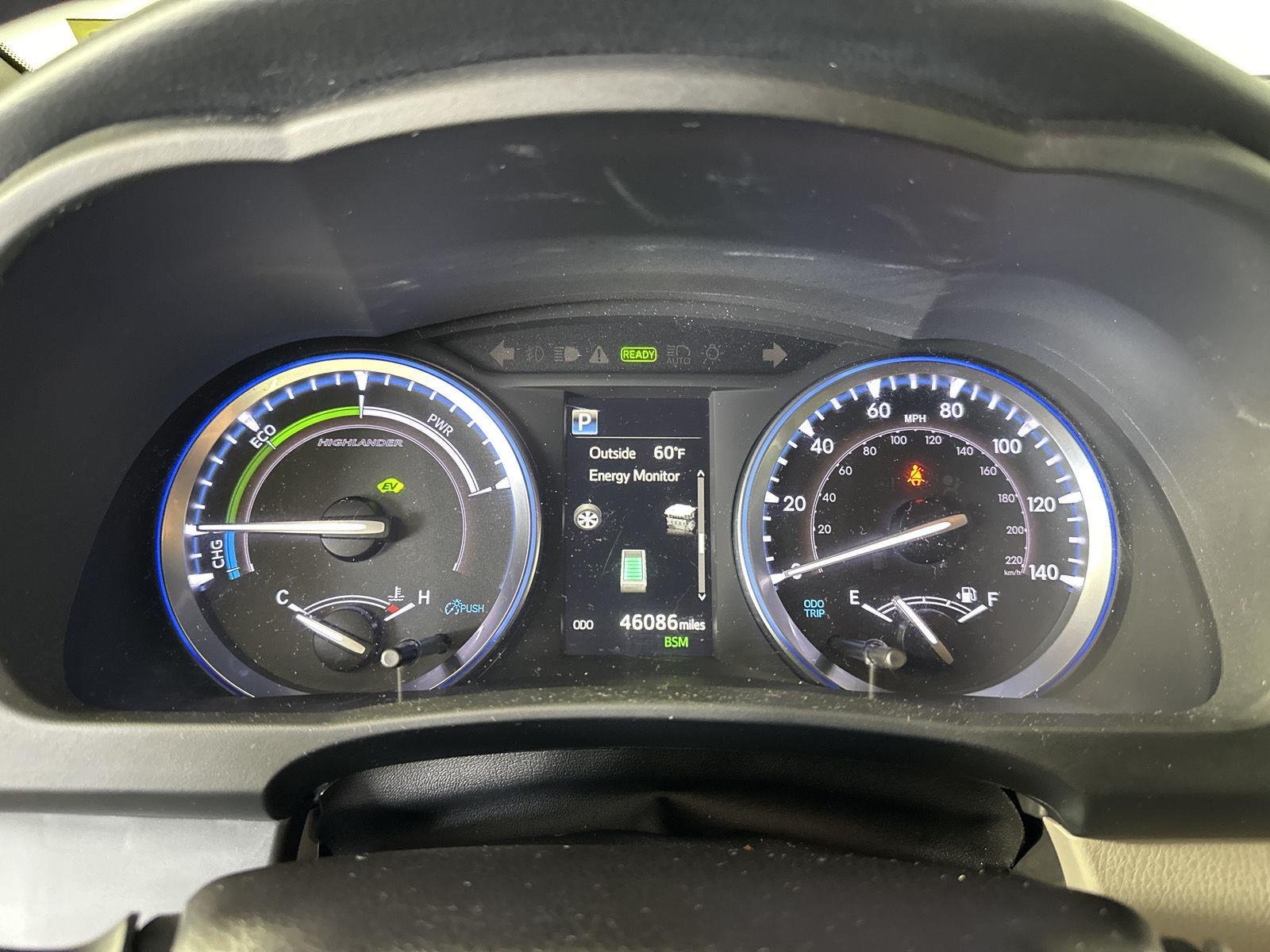 Used 2019 Celestial Silver Metallic Toyota XLE image 14